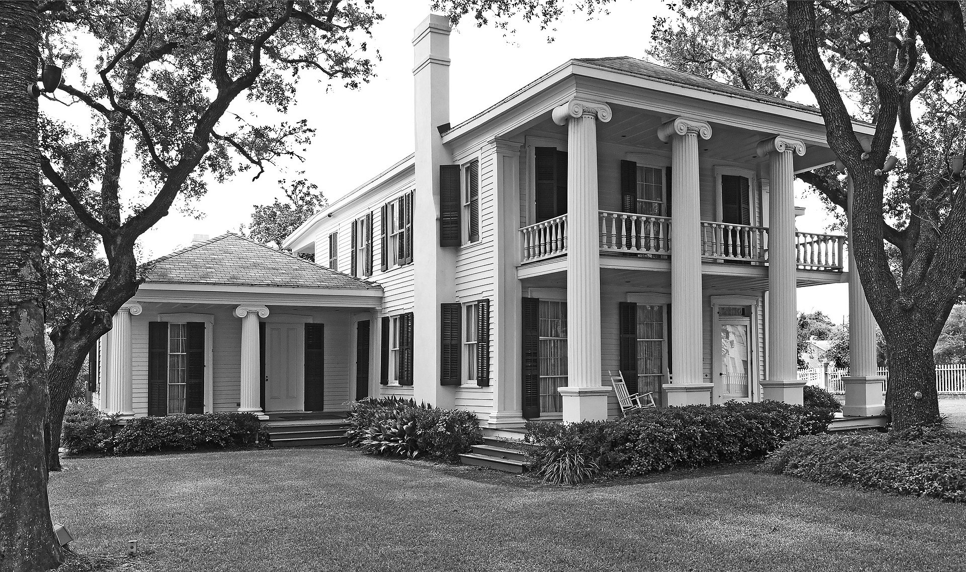 Michael B. Menard's house is one of the haunted places in Galveston
